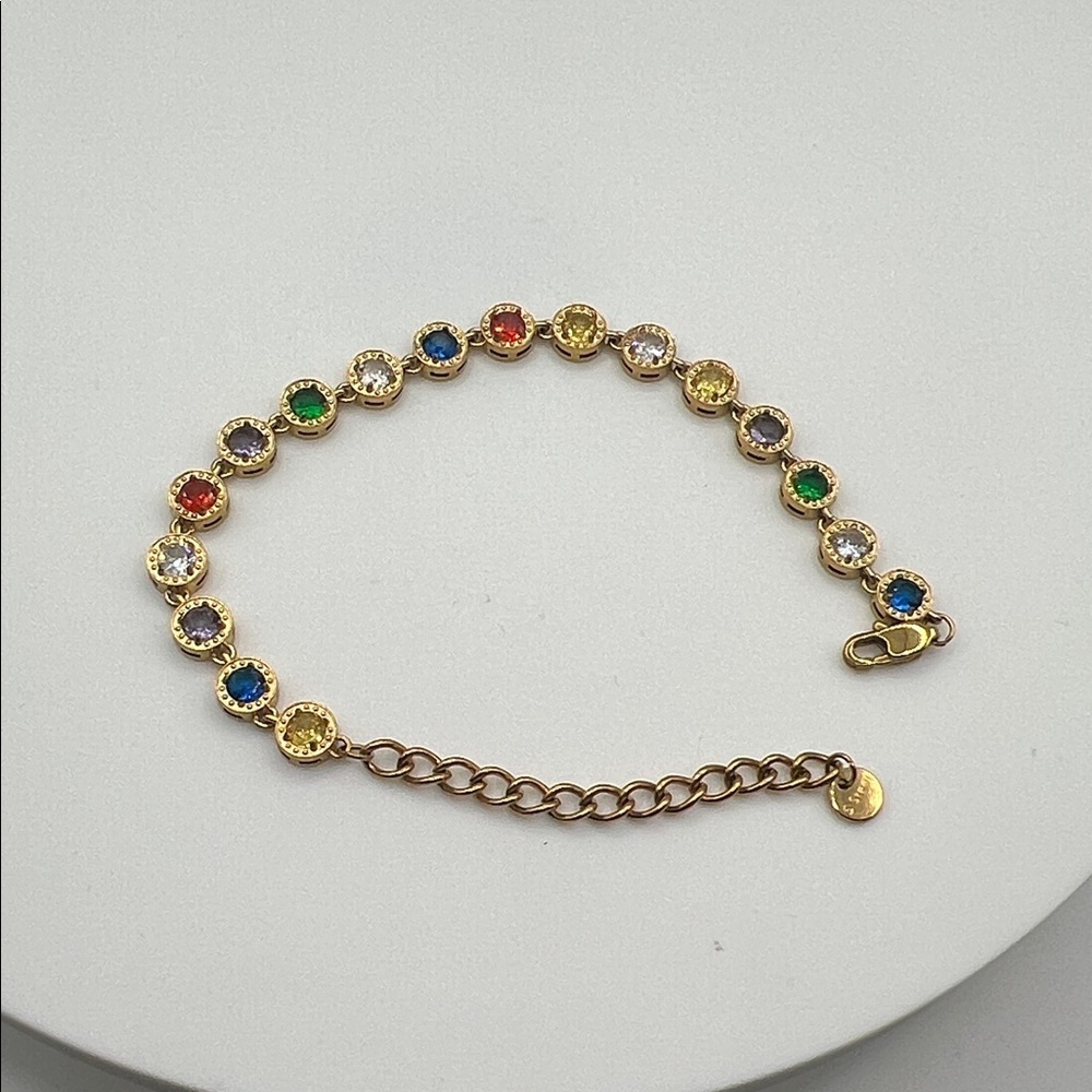 952. Elegant‎ Multicolor Gemstone Bracelet